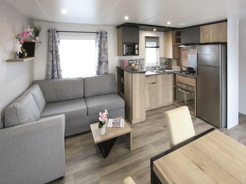 Mobil Home Tout Confort - Cote Landaise Сен-Жулиен-ан-Борн Екстериор снимка